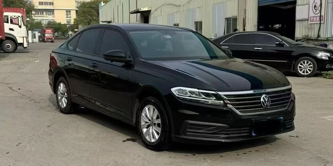Volkswagen Lavida 
1.5L, 112 л.с, АКПП, 2WD
Год выпуска:​2022.
Пробег:​ 43 000 км 
Отличное состояни