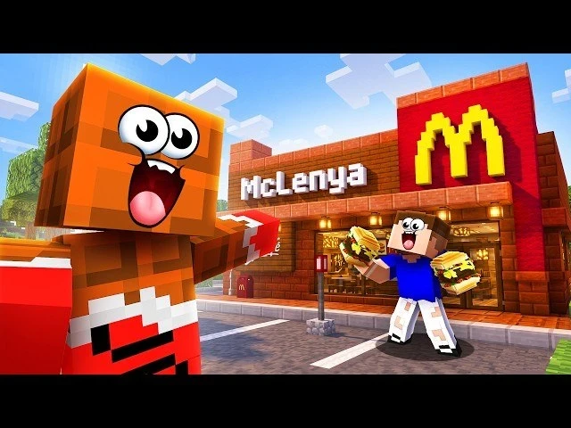 Мой друг построил гигантский Макдоналдс в Майнкрафте! 🍟