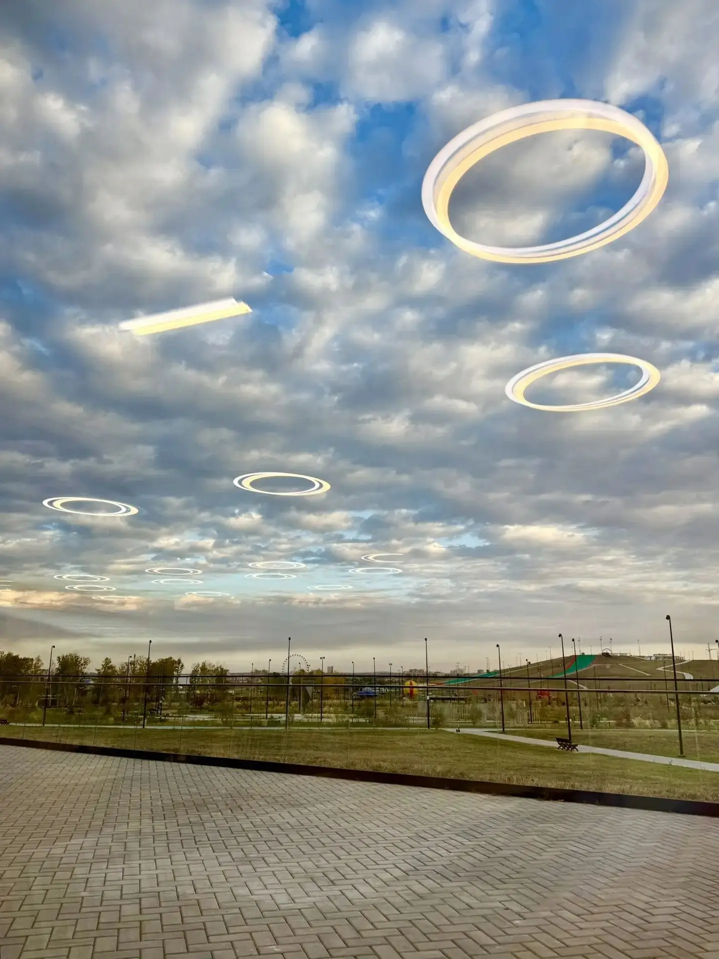 «Отныне заявляем, что мы не одиноки во вселенной...» 🛸🛸🛸