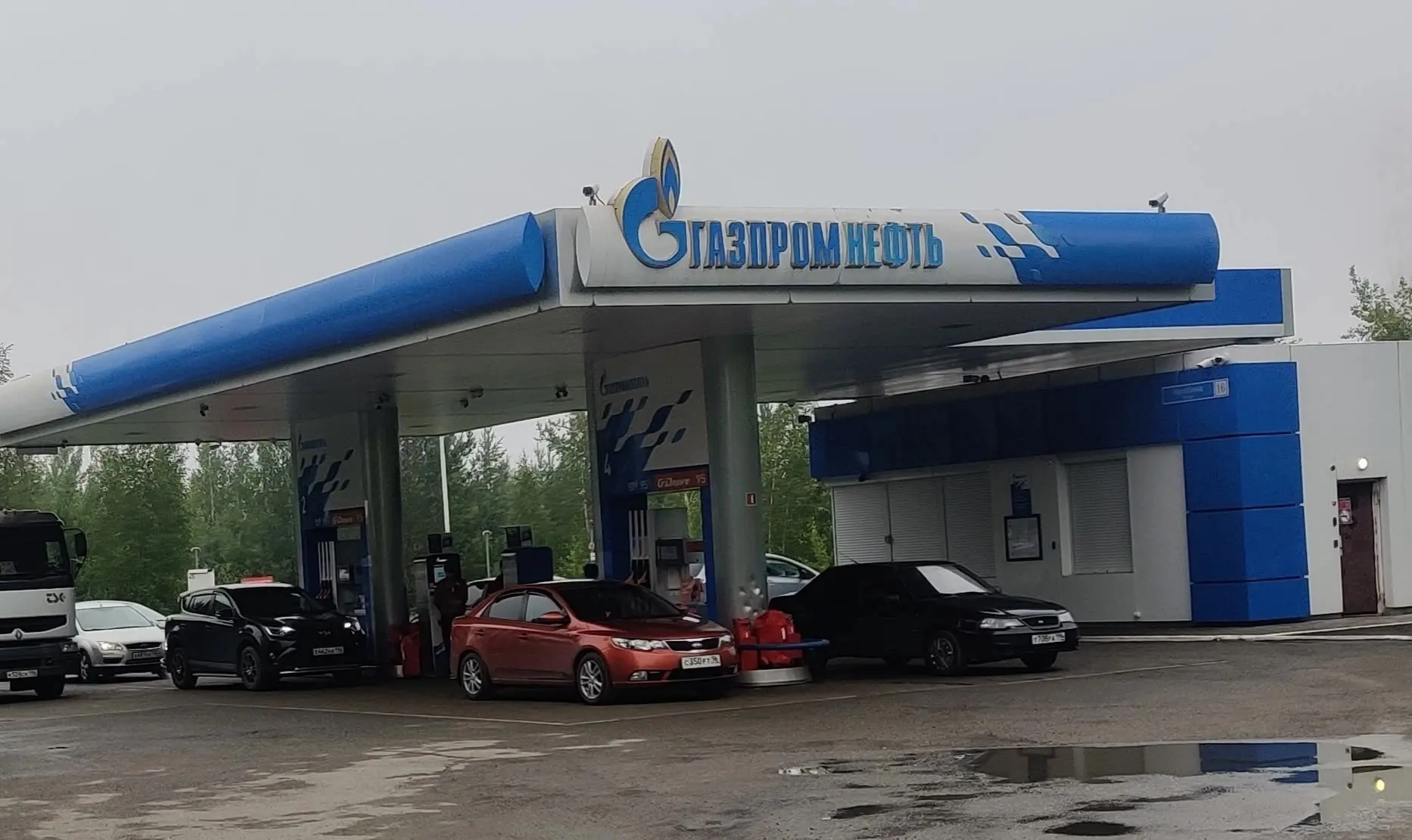 ⛽️ Дополнительный бензин начали поставлять в Свердловскую область, отчитался замгуберна...