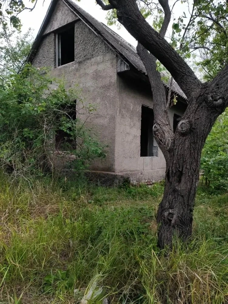 Продажа уютного участка 8, 2 сотки в СТ «Маяк» (Приморский р-н) со светом и скважиной