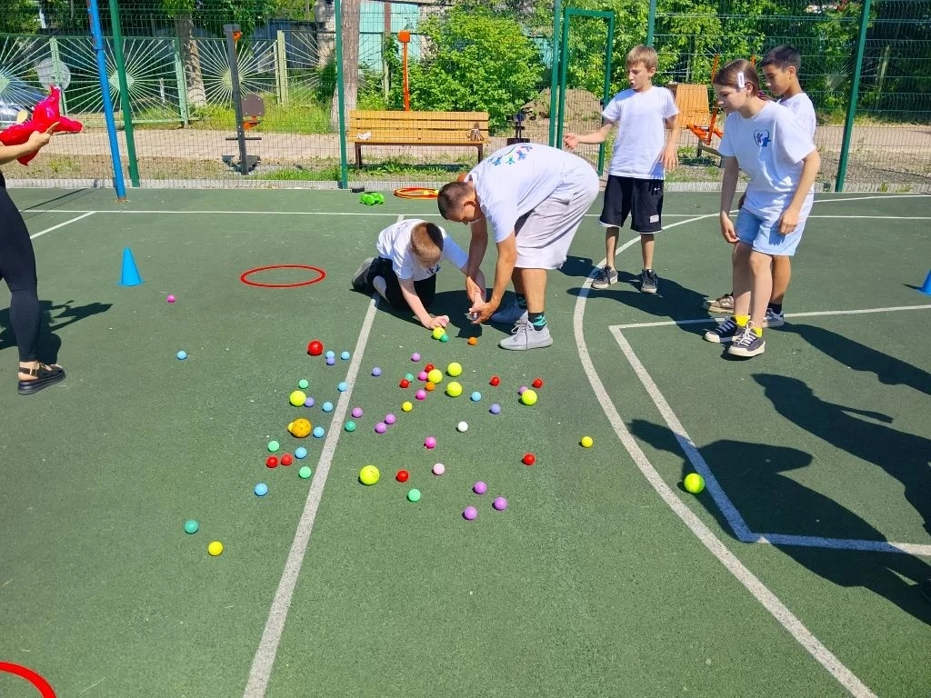 🚀 «Весёлые старты» в СРЦН «Лидер»: настоящее спортивное приключение! 🏃‍♂️💨

«Весёлые старты» – эт