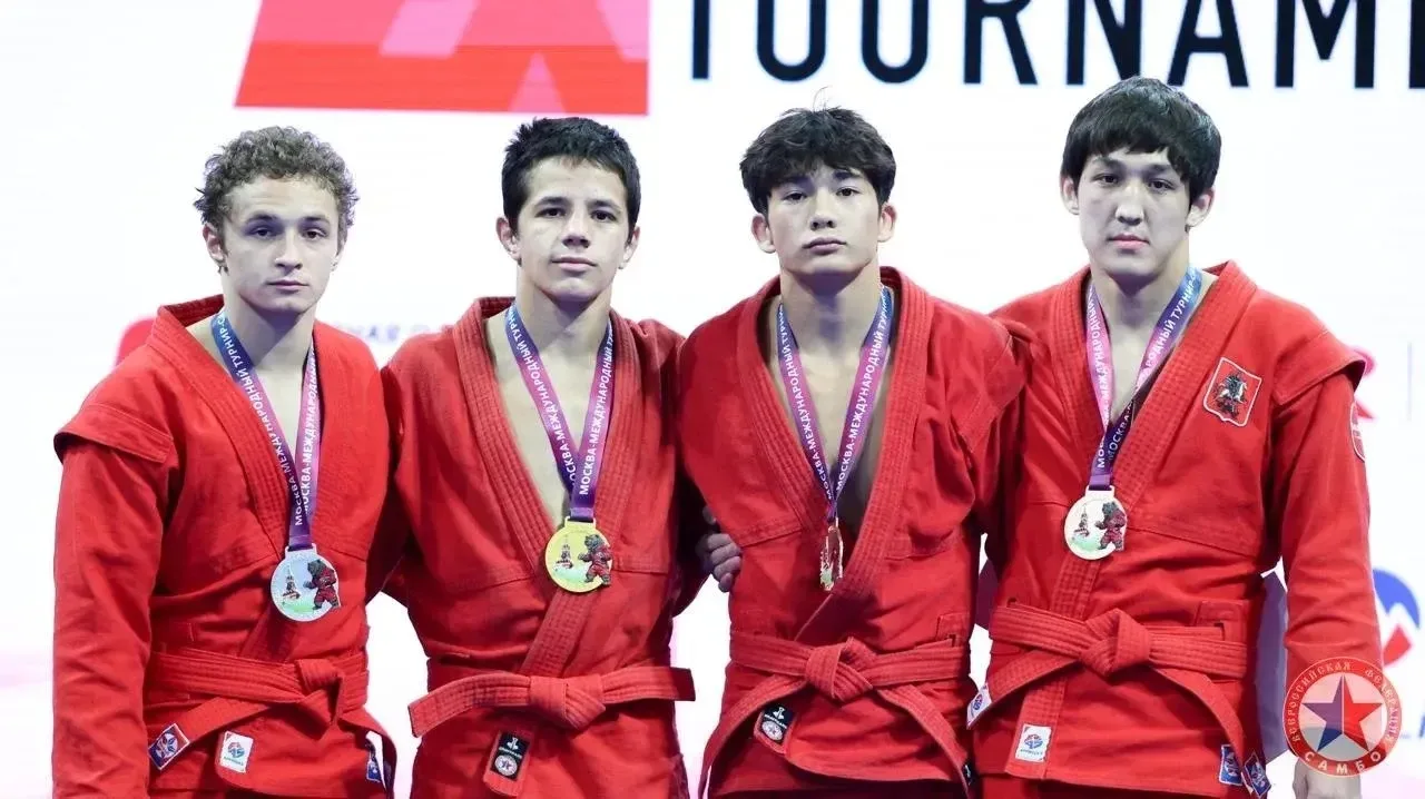 🥇 Амирханов Эмин — чемпион международного турнира по самбо