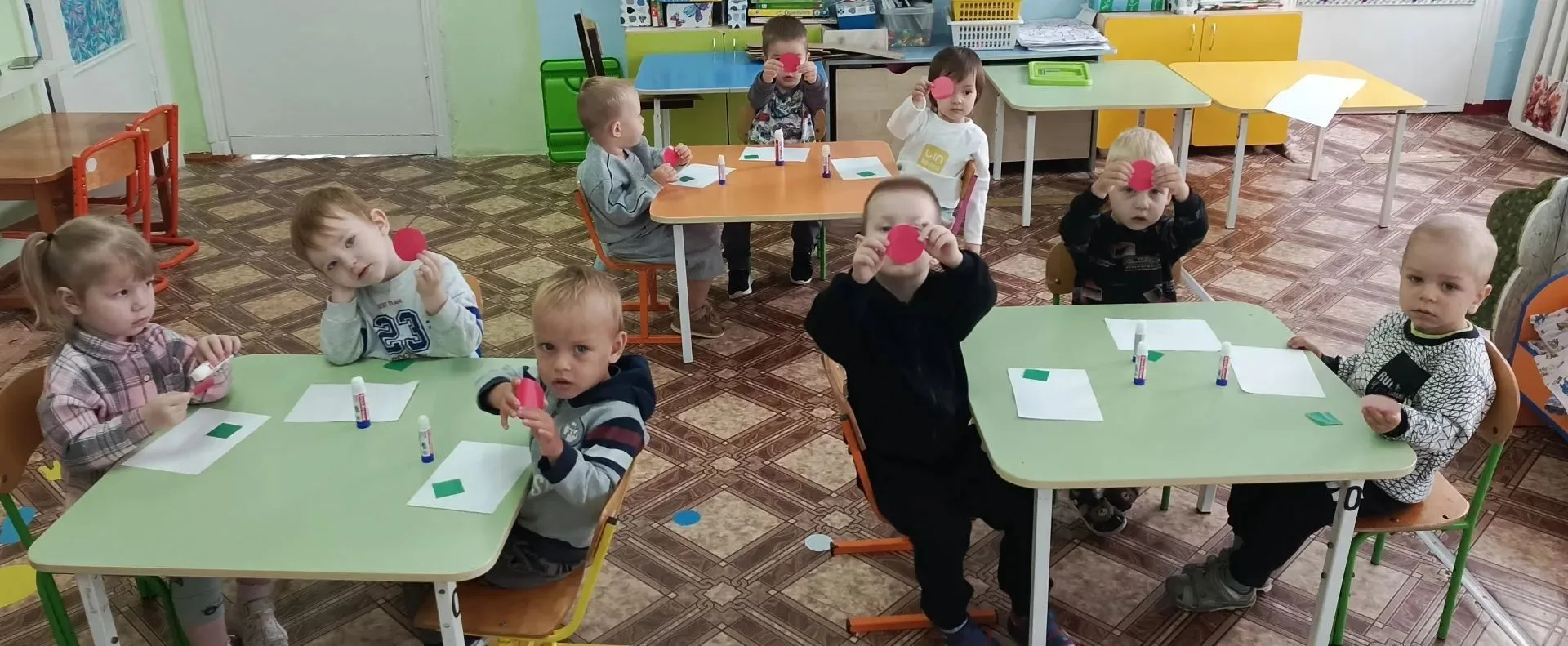 А в младшую группу "Малыши" сегодня приходила в гости сама "Математика", да, да вы не о...