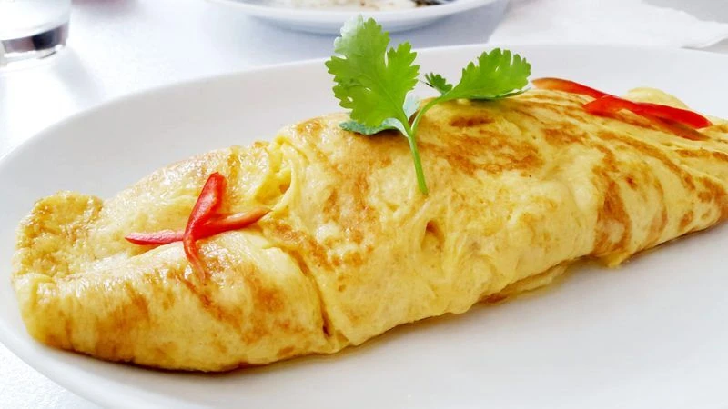 🥞 Окономияки — японский блин, в который можно положить почти всё! 🇯🇵🥢Основу делают ...