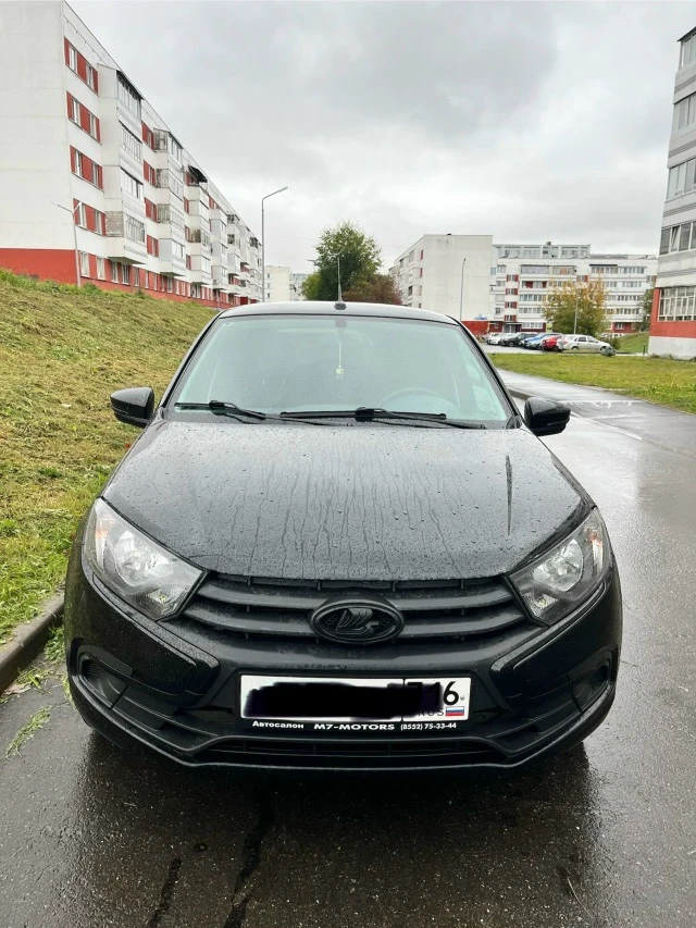 LADA GRANTA 2023 года выпуска.  Комплектация CLAB .Один владелец, механика,пробег 30 00...