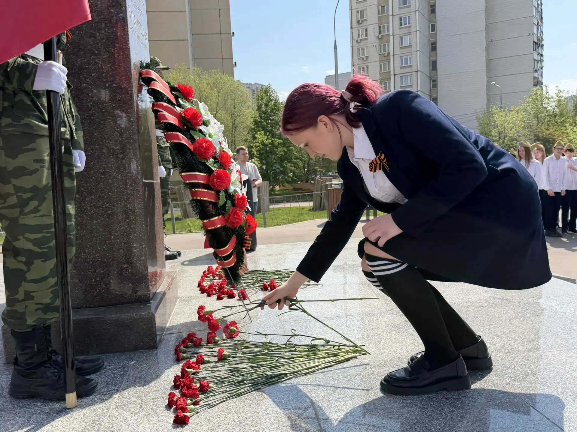 Акция памяти «Красные гвоздики» 🙏🏻  В преддверии Дня Победы наши ученики присоединились к акции «Кра