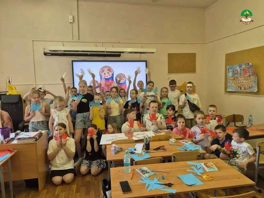 🎆 Фейерверк летних эмоций продолжает греметь!

Вот и пролетел первый день 2-й смены «Стихия Земля»,