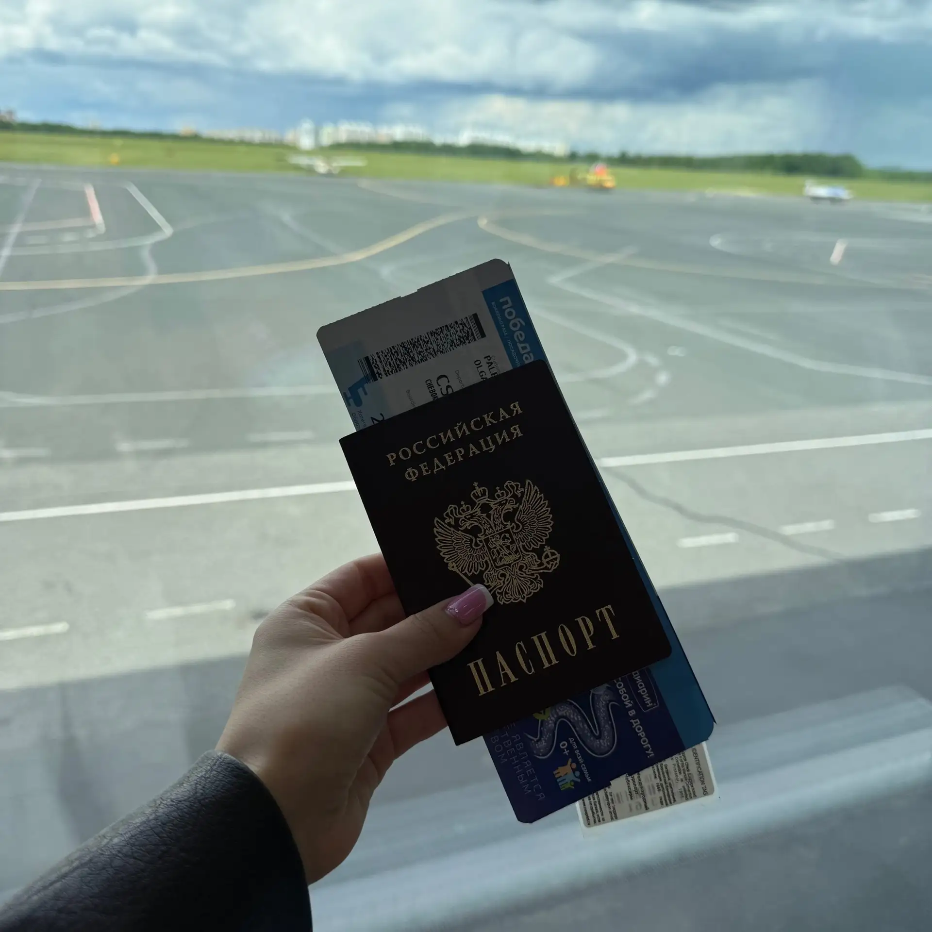 Всем привет! 👋 На связи Оля, ваш SMM 😊