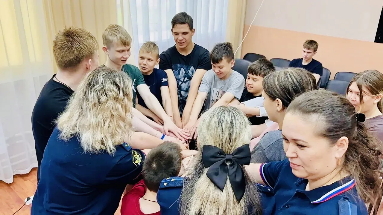 🫡👦👧 «По велению души и зову сердца»: судебные приставы Кузбасса побывали в гостях у воспитанников