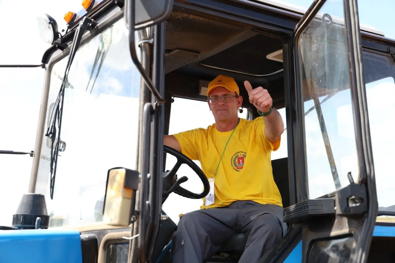 🚜 Соревнование механизаторов по пахоте

В рамках областного Дня поля «Волжская Нива-2026» на площад