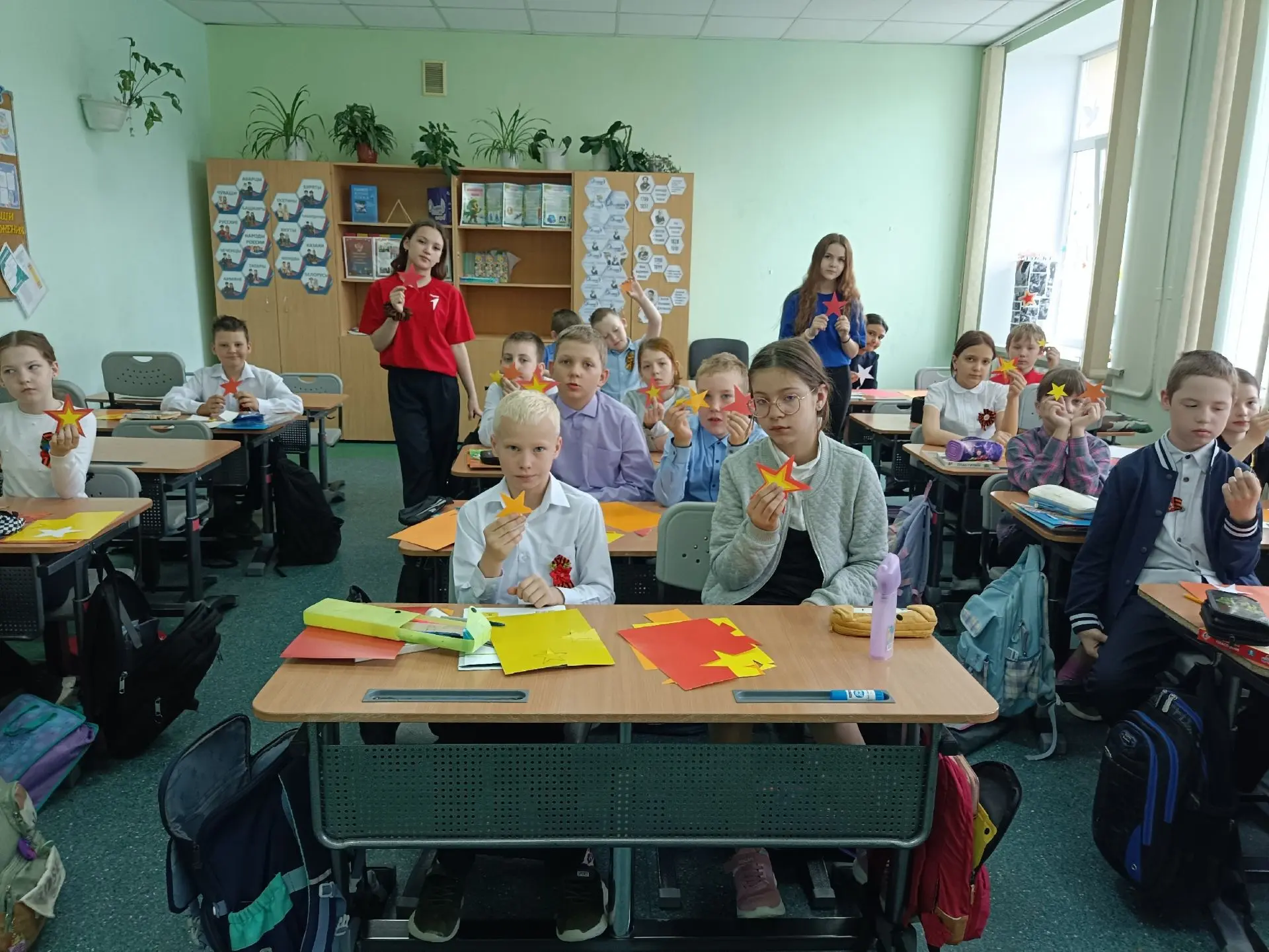 👍Я - КЛАССНЫЙ ВОЖАТЫЙ❤️  ⭐Номинация "Классная команда"  👋Привет, друзья!  Хотим поделиться классными