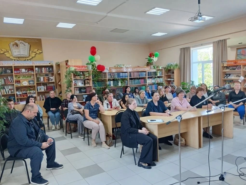 2 июня 2026 года  в межпоселенческой центральной библиотеке п. Каменоломни прошло засед...