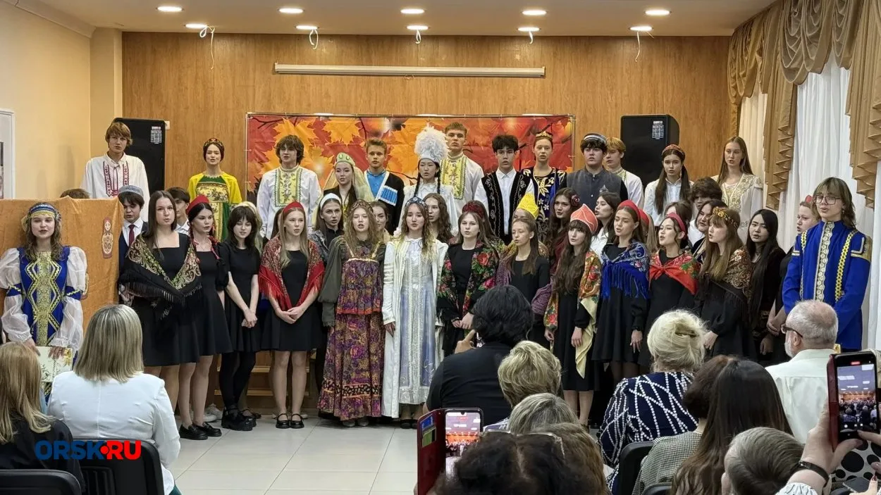 👩🏼‍🏫Доска, мел и огромное сердце: рассказываем, как прошёл День учителя в школах города