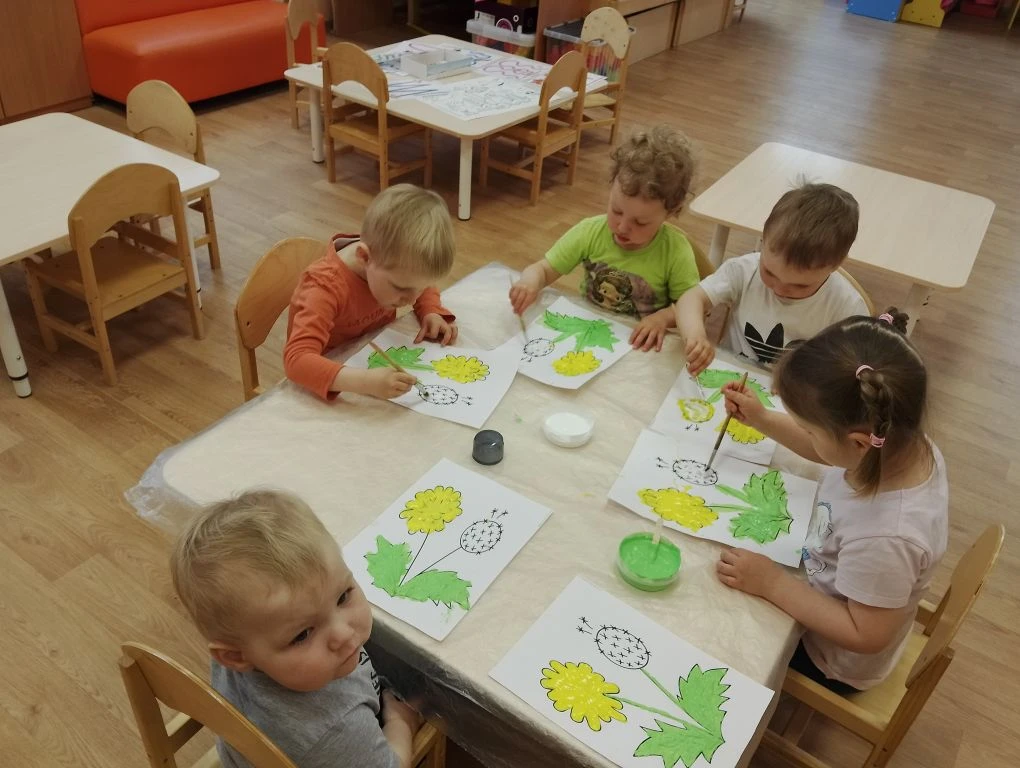 В нашем детском саду прошел «День одуванчика»! Пока всё вокруг просыпается, мы решили п...