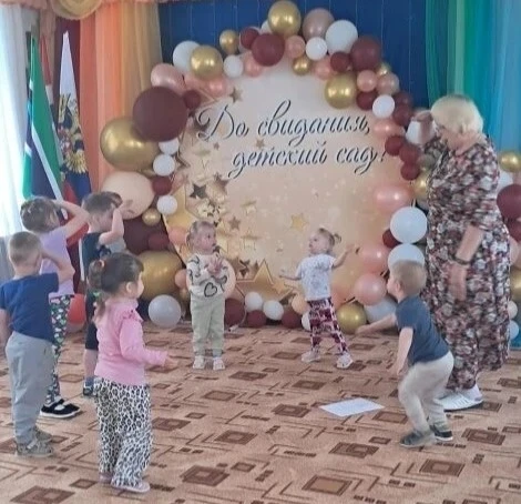 С Днём защиты детей и началом лета!
1 июня особенный день — он объединил сразу два замечательных пра