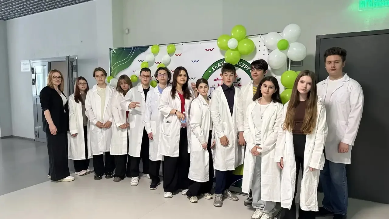 Сегодня команда нашего медицинского класса приняла участие в чемпионате «Эскулап-Урал», который прош