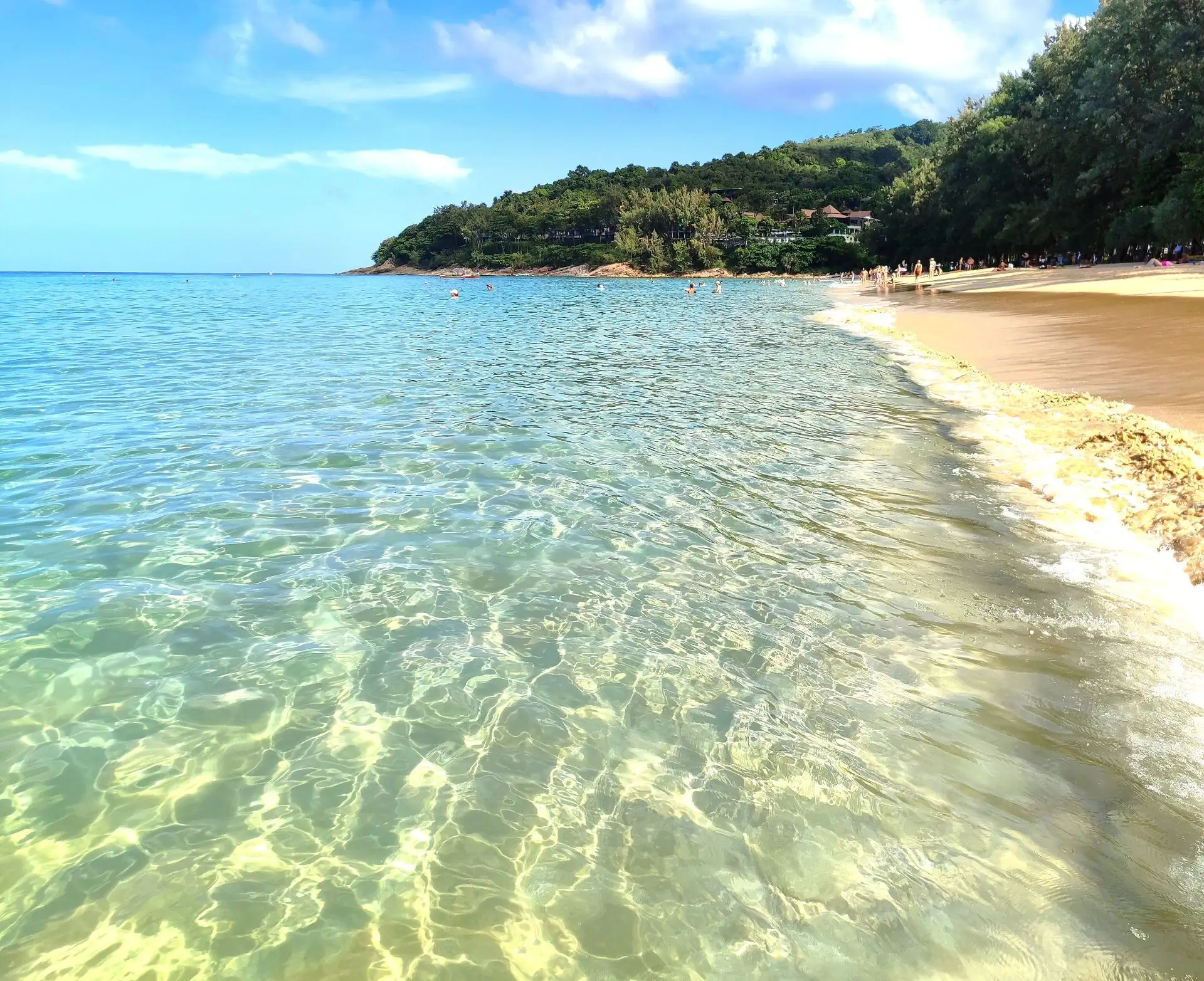 🌴 Найтон (Пхукет): октябрь — время перемен и новых красок! 🌤🌊