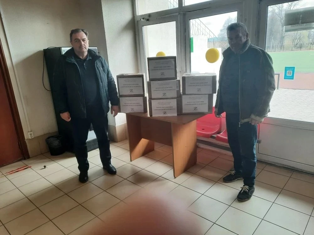Дмитриановская школа участвует в акциях «Письмо солдату» и «Посылка солдату»  Ученики, родители и со