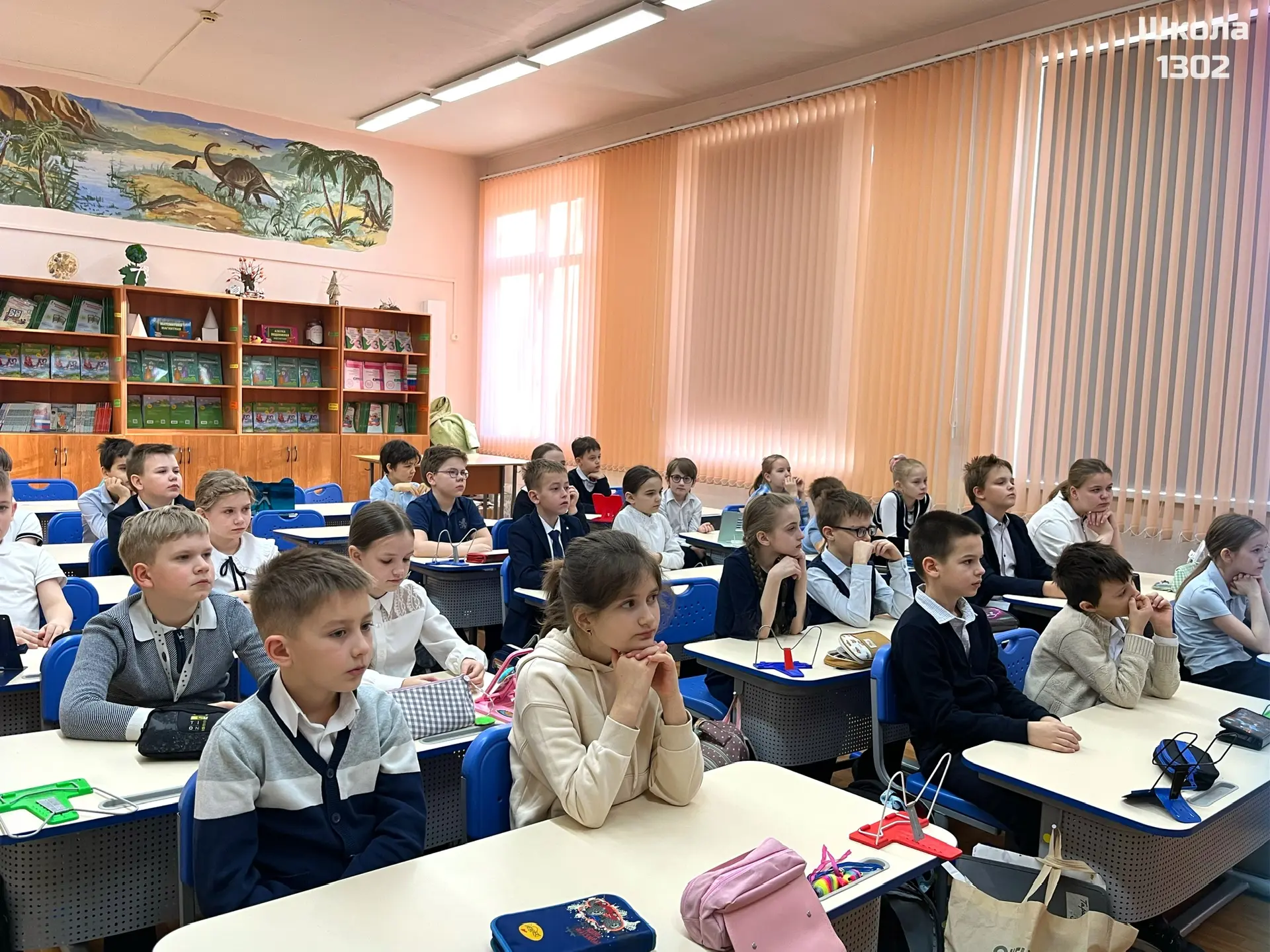 🎭 «Разговоры о важном» на этой неделе были посвящены Всемирному дню театра  На занятиях «Разговоры о