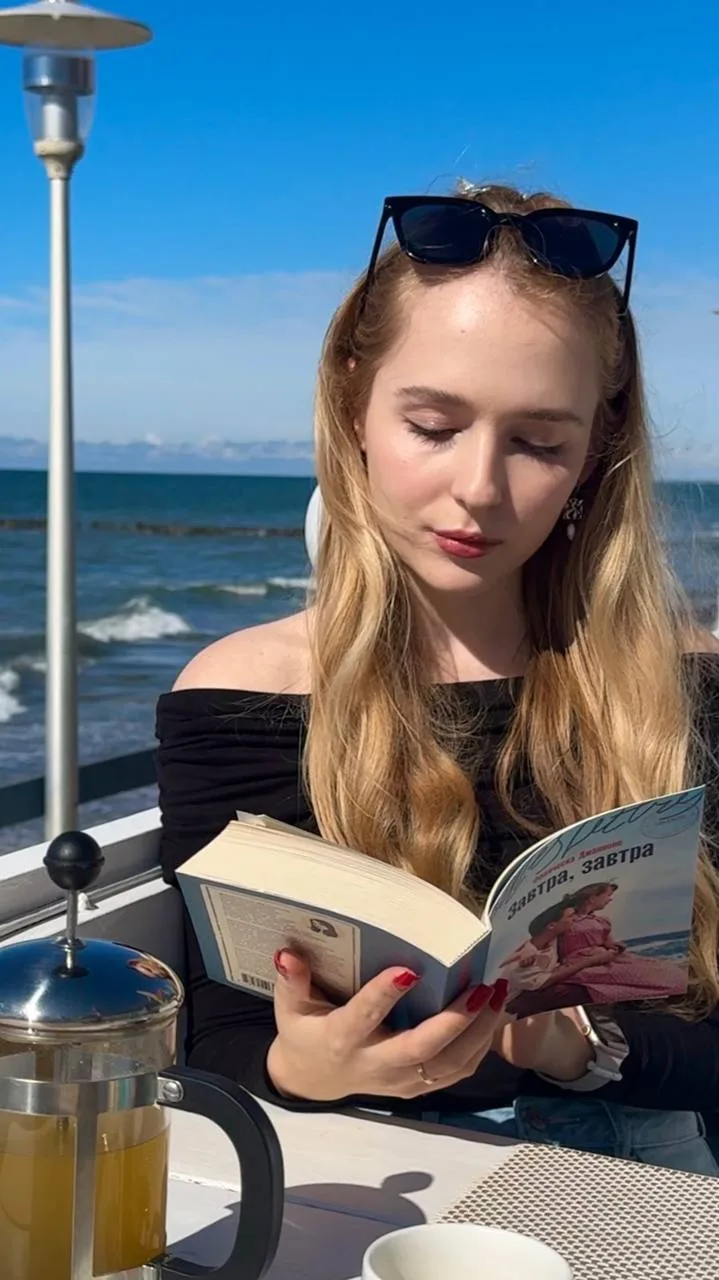 А что читаете сейчас вы? Делитесь в комментариях! 💕