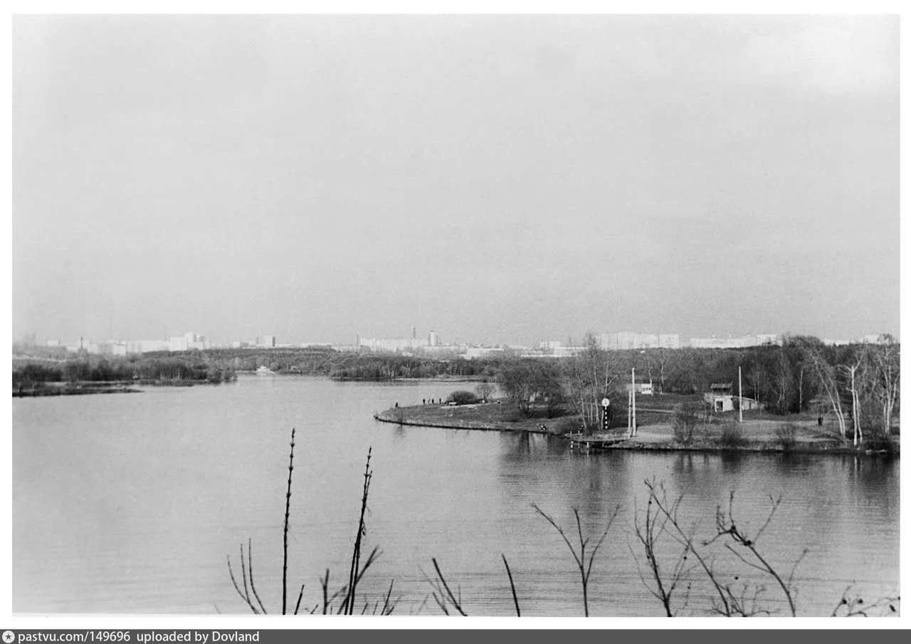 Пристань в Серебряном бору. 1984