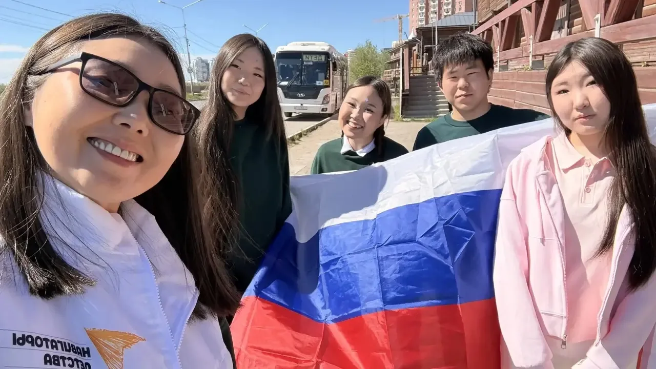 Сегодня 12 июня — День России! 🇷🇺

В этот особенный праздник активисты СОШ №39 им. Н.И. Шарина отп