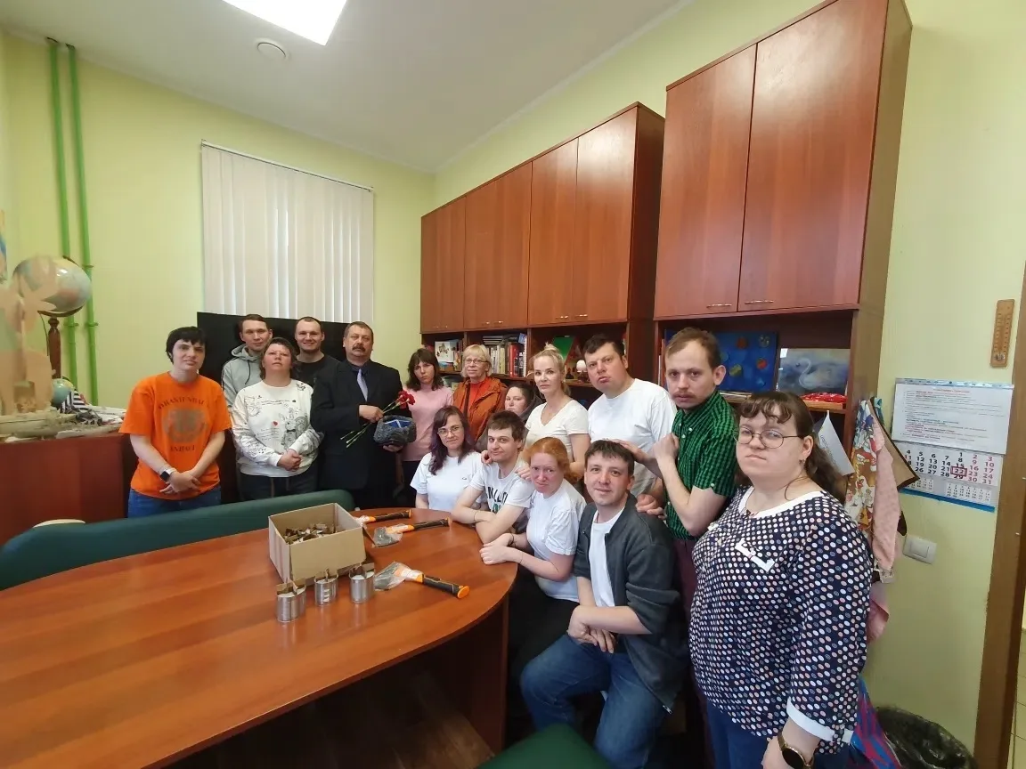 📆 Педагог ДДЮТ «ПЕТЕРГОФ» Любовь Николаевна Аристанбекова организовала общение ребят‑волонтёров из 
