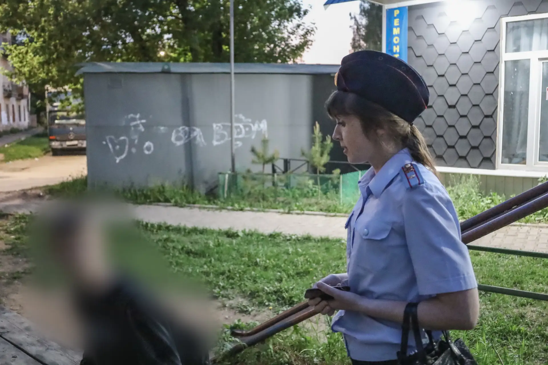 В Костроме сотрудники подразделений по делам несовершеннолетних напомнили подросткам правила поведен