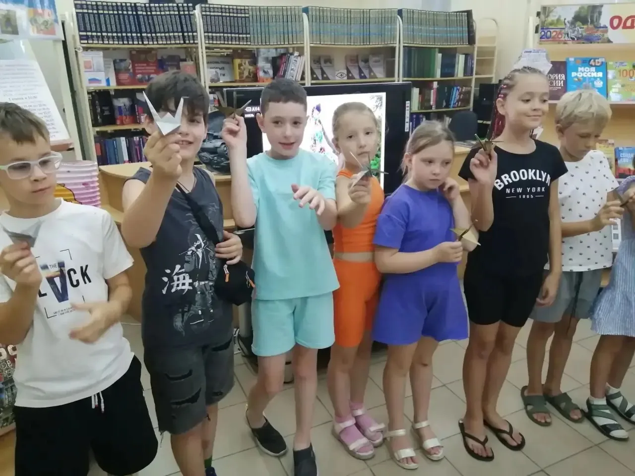 🕊️🕯️ День памяти на площадке «Эрудит»: журавлики мира