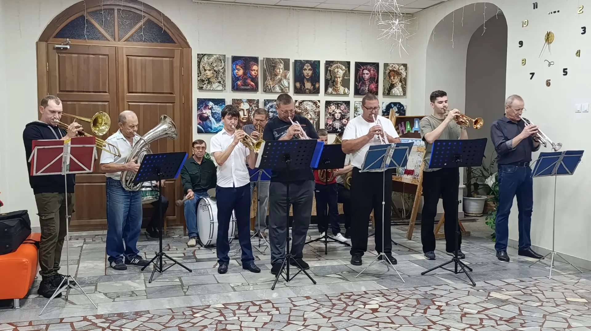 Сегодня в нашем районе прошло праздничное мероприятие, посвященное Дню семьи, любви и верности. Гост