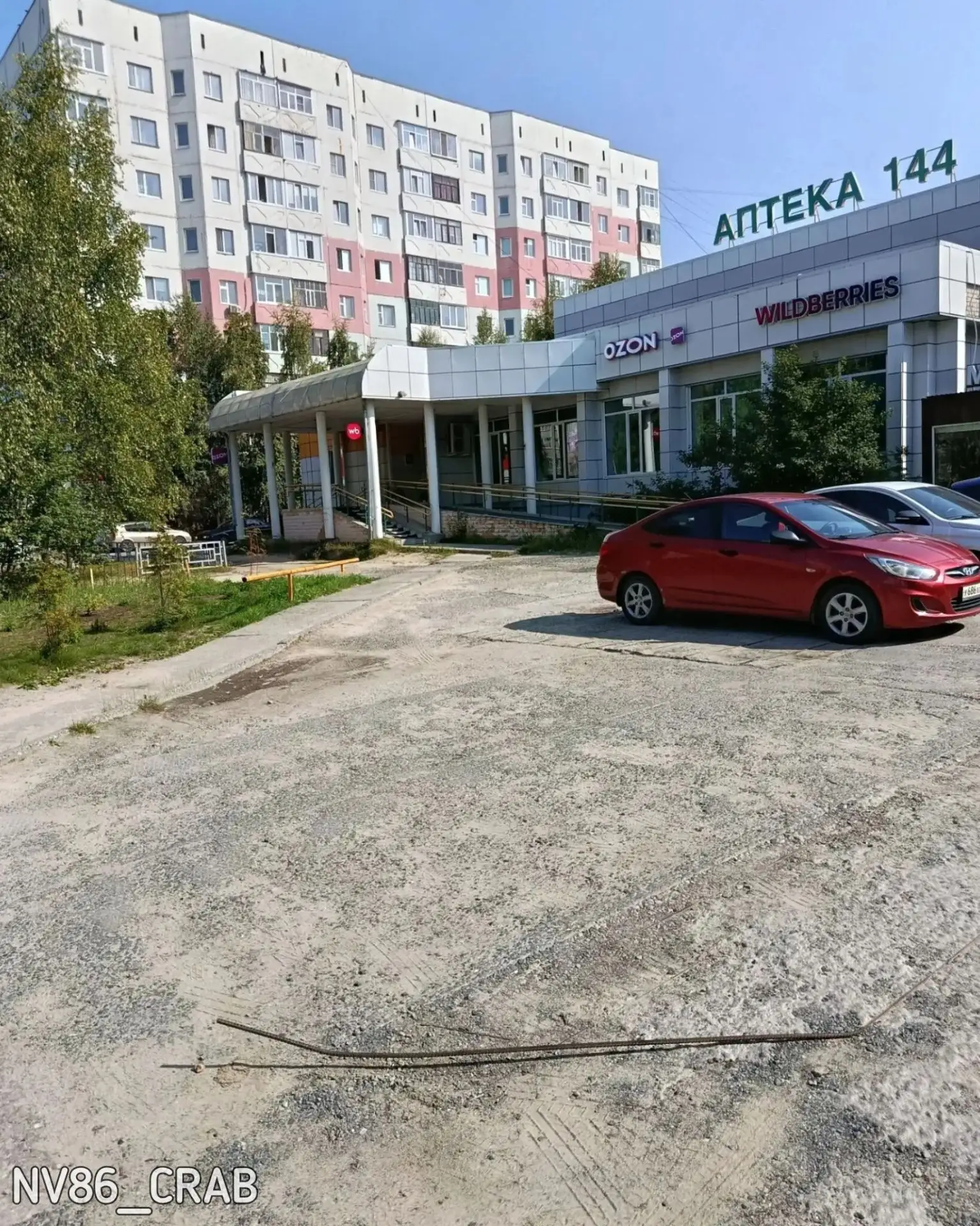 Новым депутатам на заметку: навести порядок на многострадальной территории у 144-й апте...