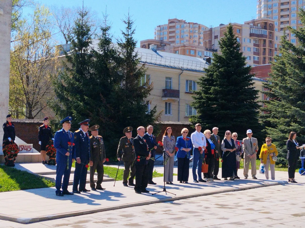 Сотрудники «Октавы» приняли участие в возложении цветов к мемориалу