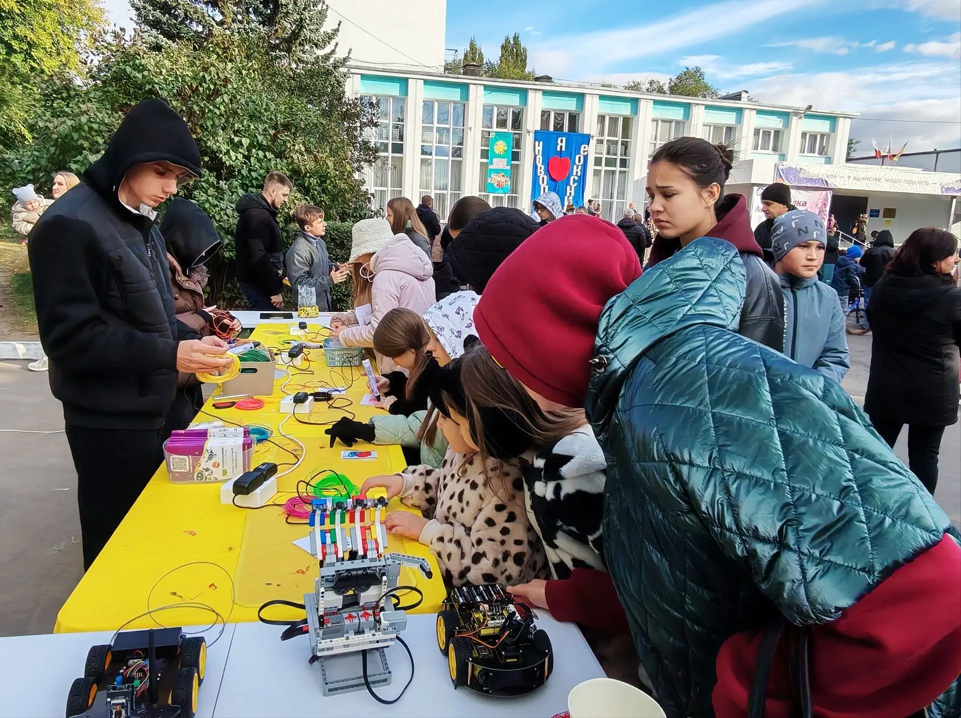 В III фестивале национальных культур "Дружбой народов мы сильны!", а также в празднован...