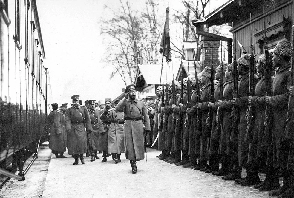 В этот день, 5 сентября (23 августа по ст. ст.) 1915 г., Император Николай II принял на...