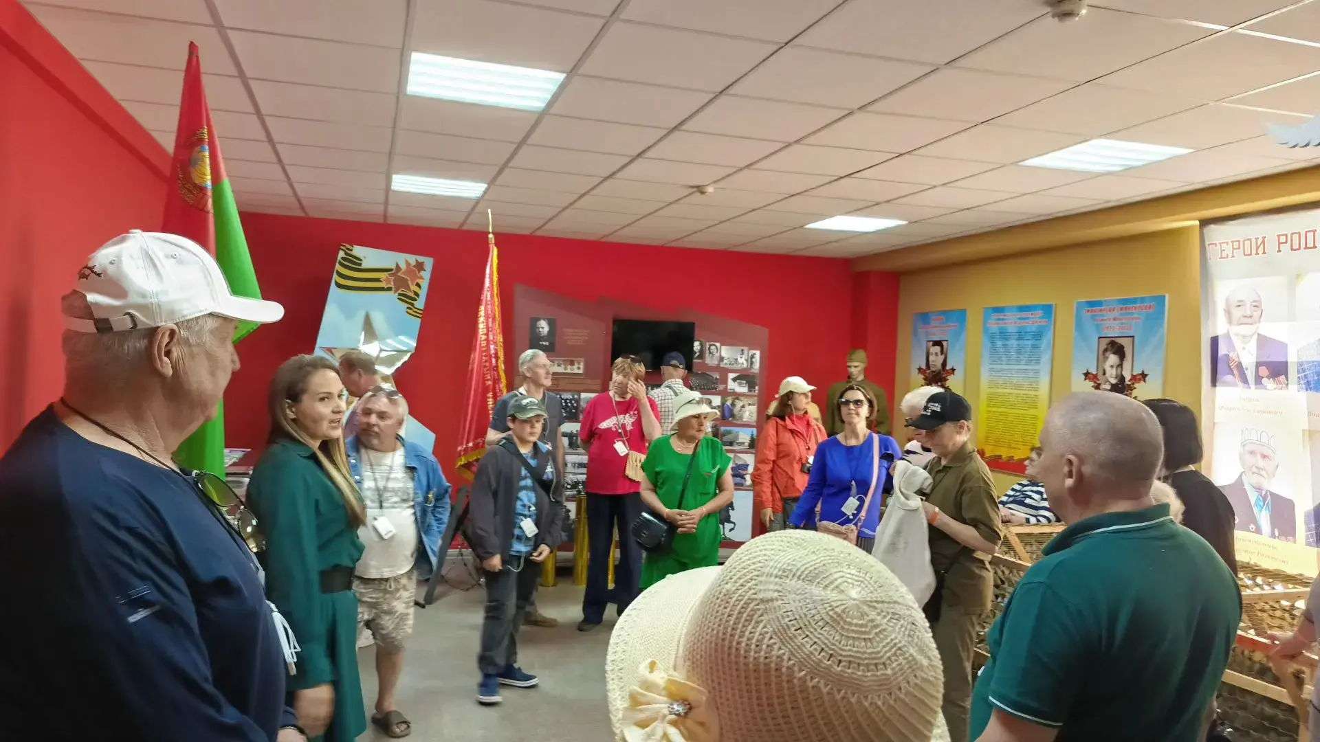 Сегодня состоялся визит группы туристов, прибывших на теплоходе «Борис Полевой», в Исто...