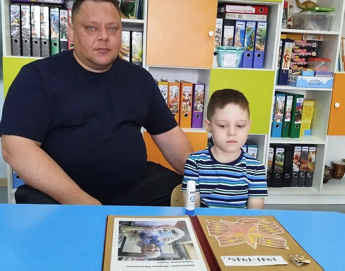 В рамках реализации программы "Просвещение родителей" в старшей группе в канун 81-й годовщины Победы