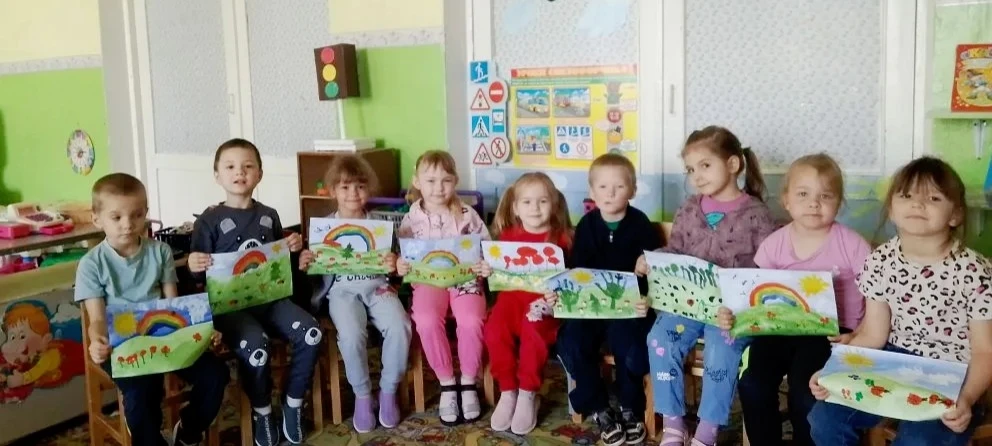 В старшей группе «Радуга» прошел яркий День лета «Здравствуй, солнце! Здравствуй, лето!»