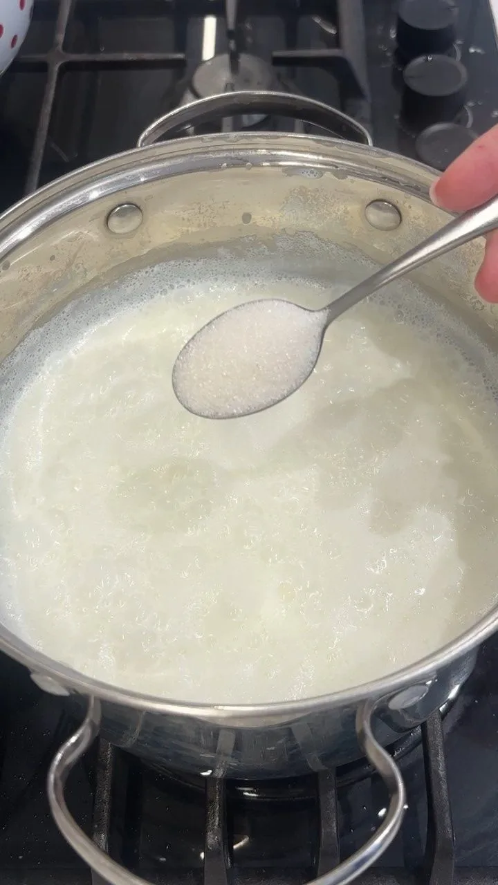Как вкусно приготовить молочно-рисовую кашу
Сегодня приготовим вкуснейшую молочно-рисовую кашу. Така
