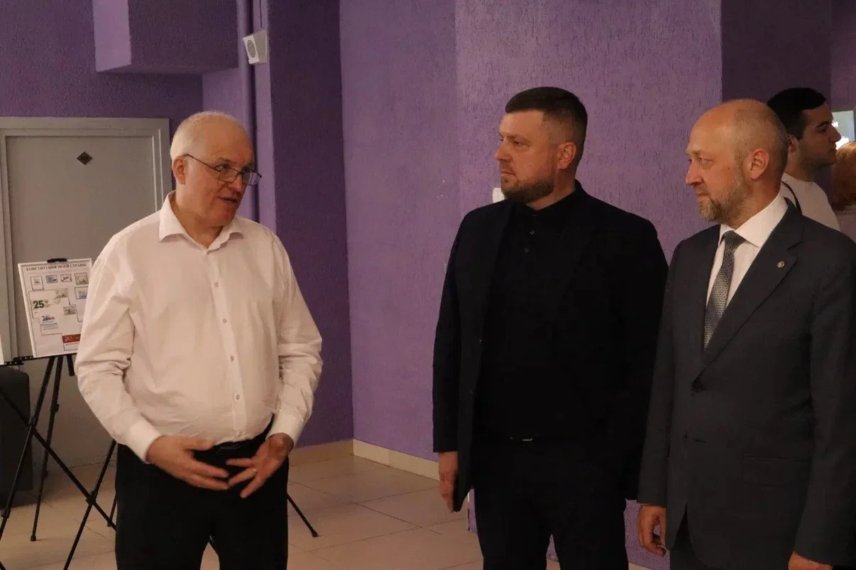 🇷🇺 В Курской области торжественно открыли XV Молодёжный Форум «Молодежь и политика: едины -  значит 