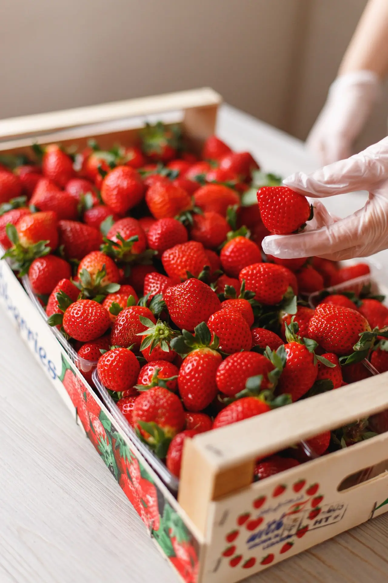 Яркое сочетание вкусов, текстур и цветов 🍓🌸✨