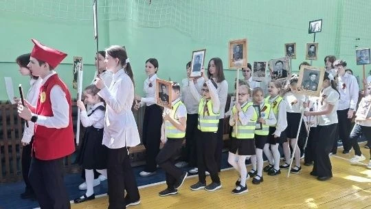 Безопасный мир — в наших руках! Отряды ЮИД нашей гимназии присоединились к важной и трогательной акц