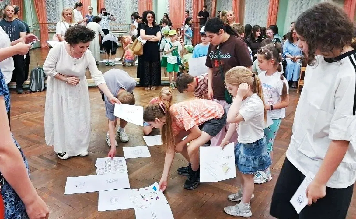 Закрываем сезон "Семейного парка" ярко! 🎉
На двух площадках нашего Дворца творчества (Торжковская и