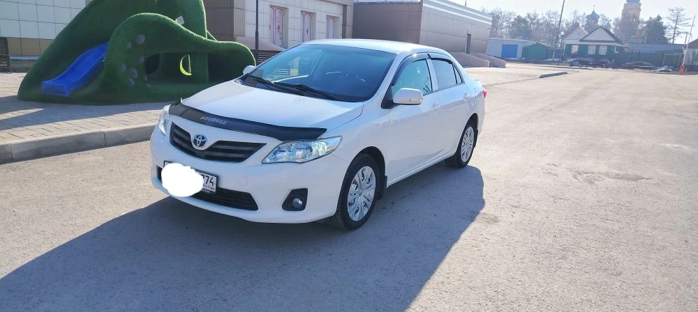 Королла 13 год в идеале. Без окрасов. Гранта 15 год. Стандарт. Обмен.