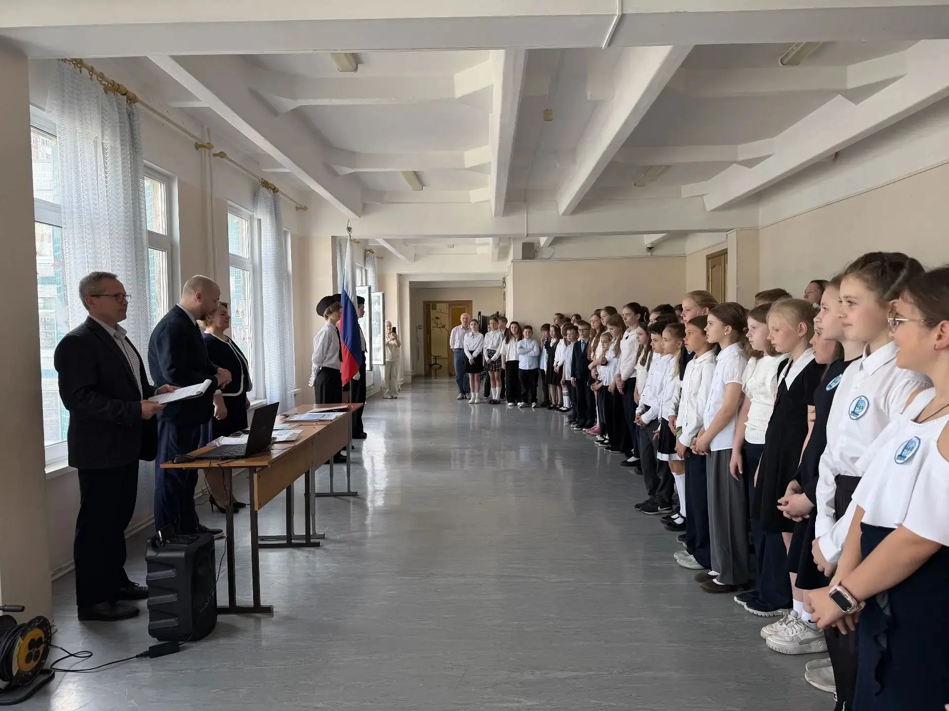 🗓Вот и подошел к концу учебный год...✒️  20 мая в школе прошли традиционные линейки, на которых подв