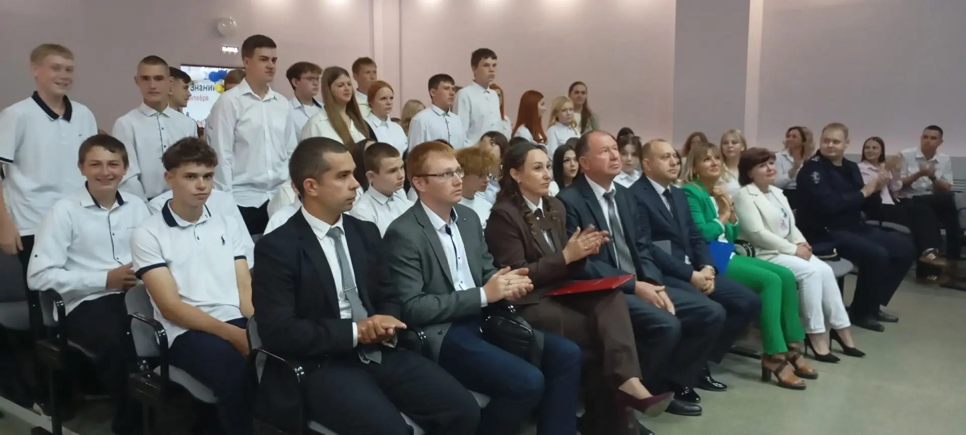 Студентов-железнодорожников в Ртищево поздравили с началом учебного года и отметили за ...