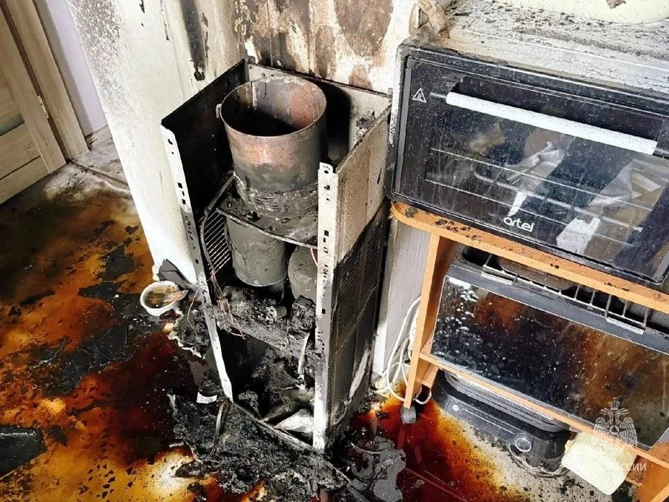 🔥Короткое замыкание вызвало пожар на Дериглазова