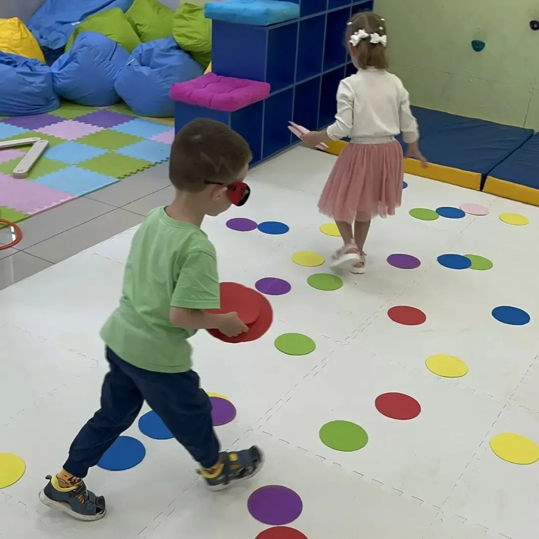 ИГРАЙ И РАЗВИВАЙСЯ- комплекс занятий для детей 4-5 лет.