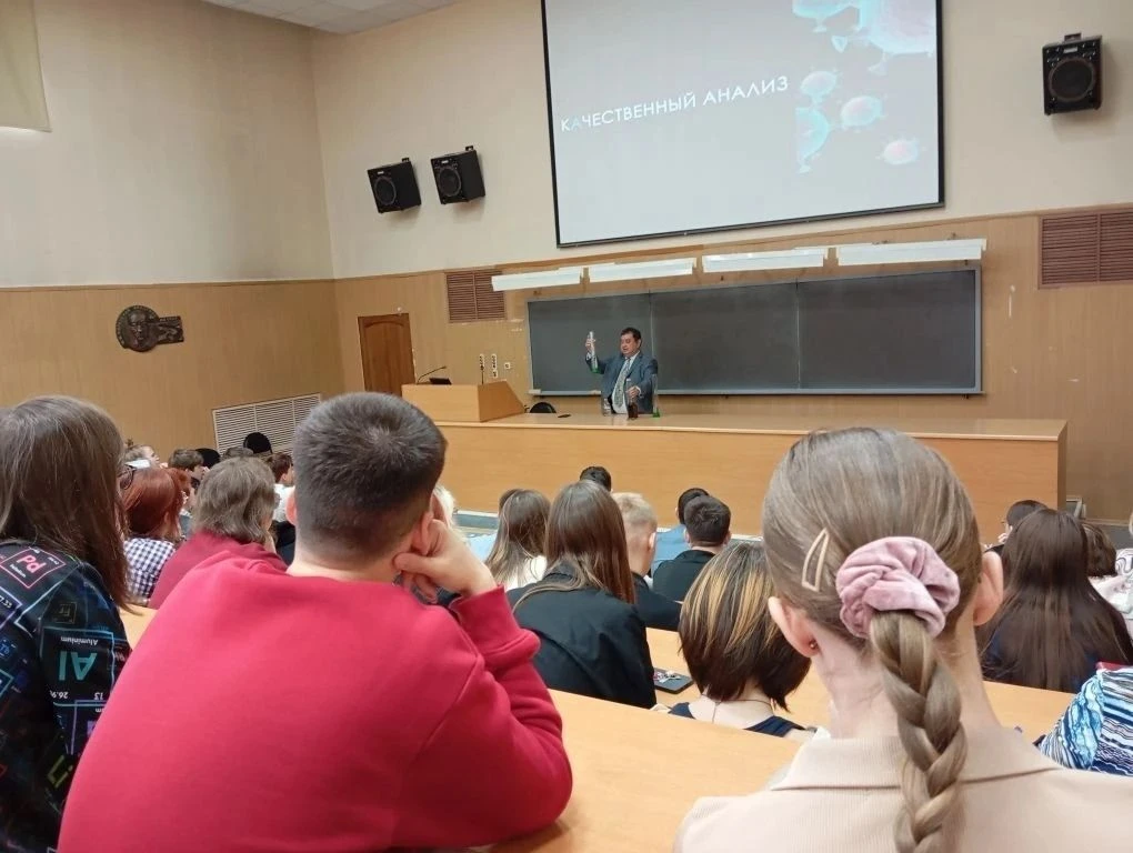 Умники и умницы из Дзержинского покоряют СФУ!   14 мая 2026 года команда МБОУ Дзержинской средней шк