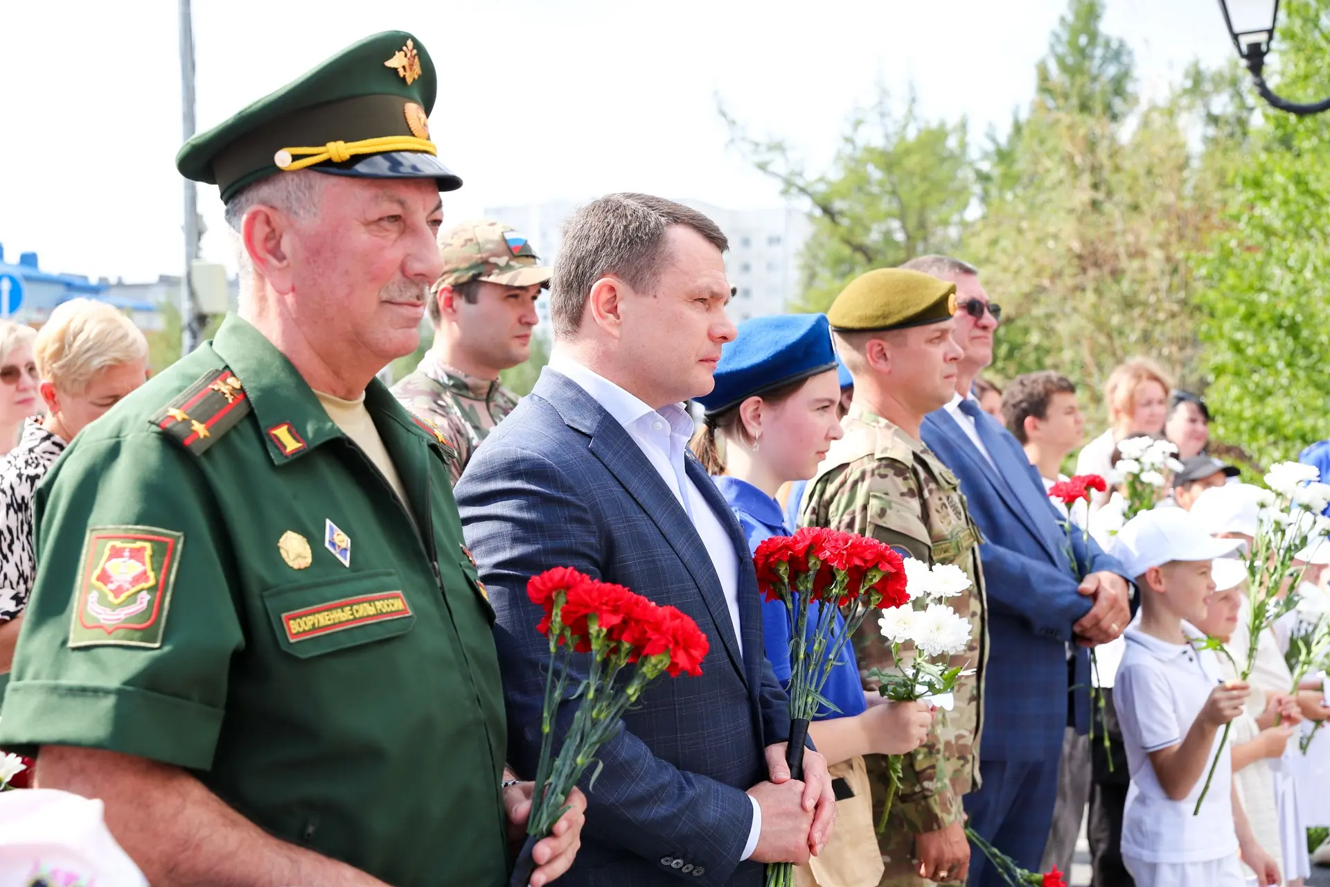 Вместе со всей страной чтим память детей – жертв военного конфликта в Донбассе. Сотни невинных детск
